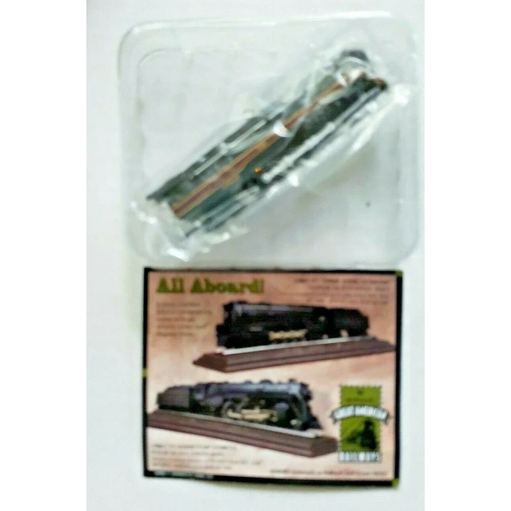 1999 Hallmark Keepsake Ornament 746 Norfolk & Western Steam Locomotive Lionel U5